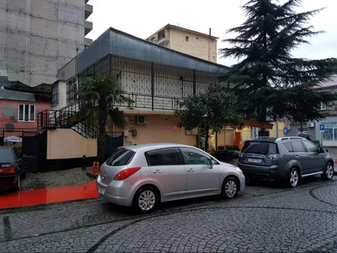 Enjoy The Hostel Batumi Exterior foto