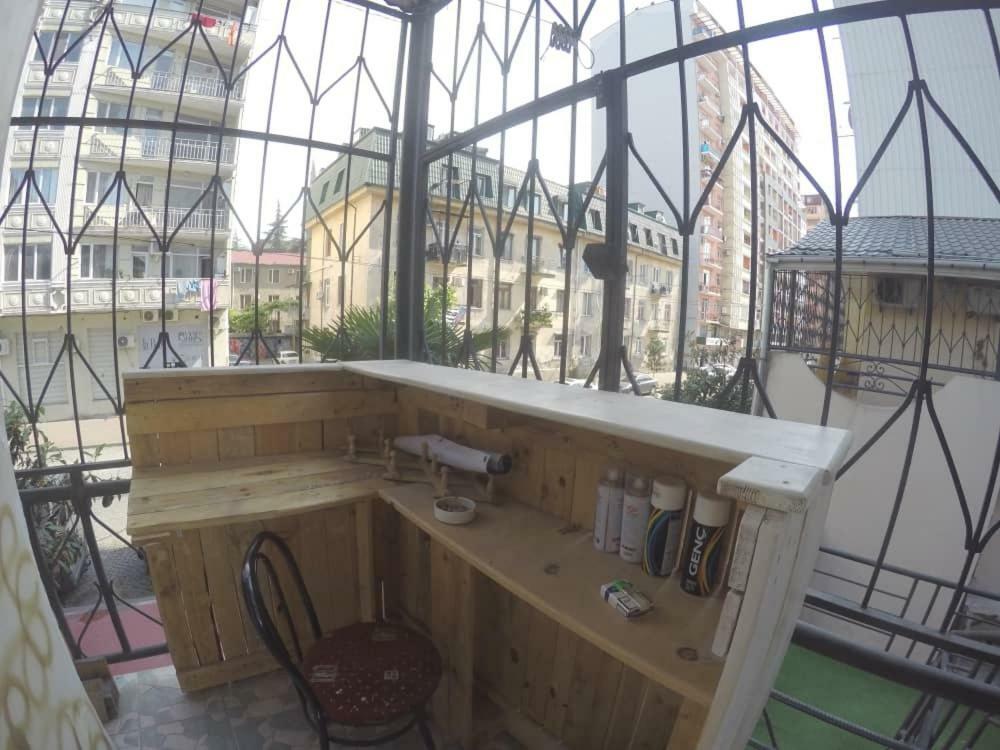 Enjoy The Hostel Batumi Exterior foto